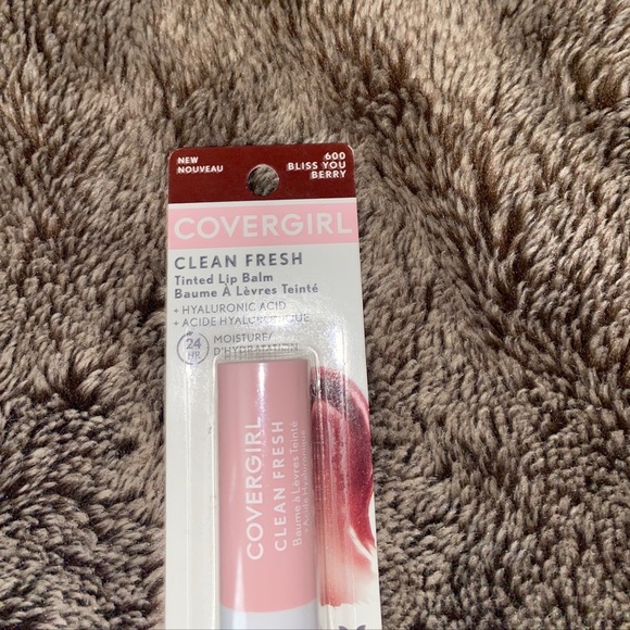 CoverGirl Clean Fresh Lip Balm in Bliss You Berry 600 Full Size New&Sealed - Picture 2 of 5
